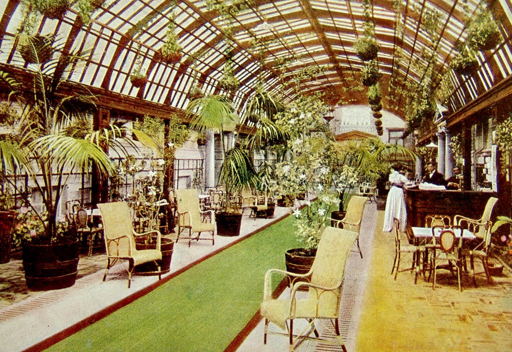 Restaurante Palm Garden dentro del Hotel Geneve en 1910